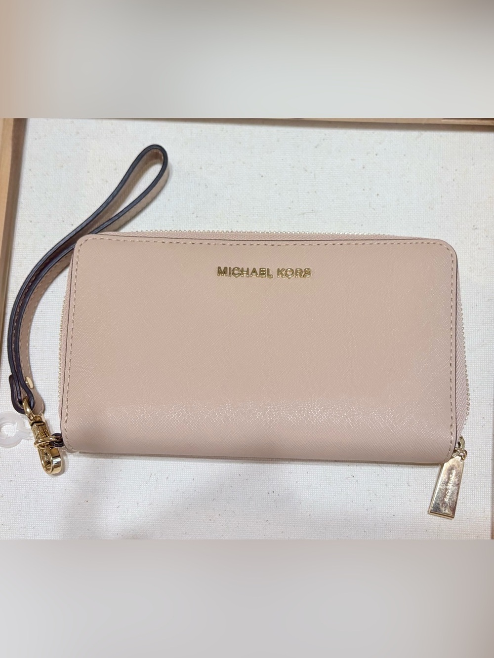 Michael Kors jet set phone case wristlet bag, beige leather